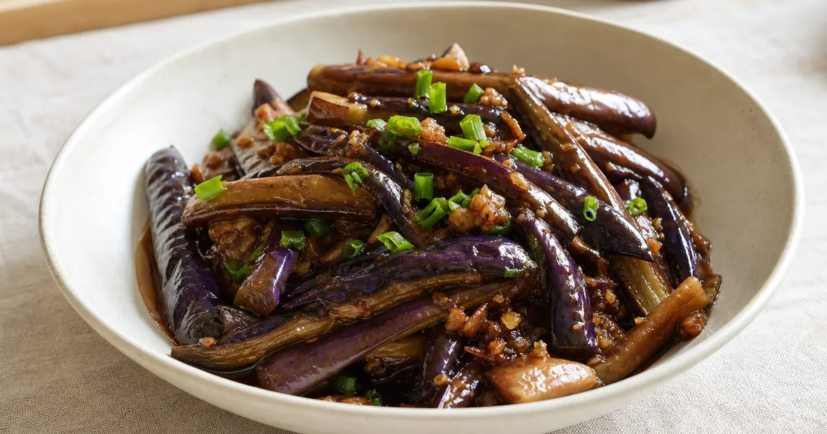 Recette d'aubergines à la chinoise 1 aubergines à la chinoise maison, un plat principal servi à table